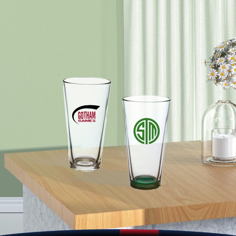 20 oz. Libbey Mixing Glasses - 2