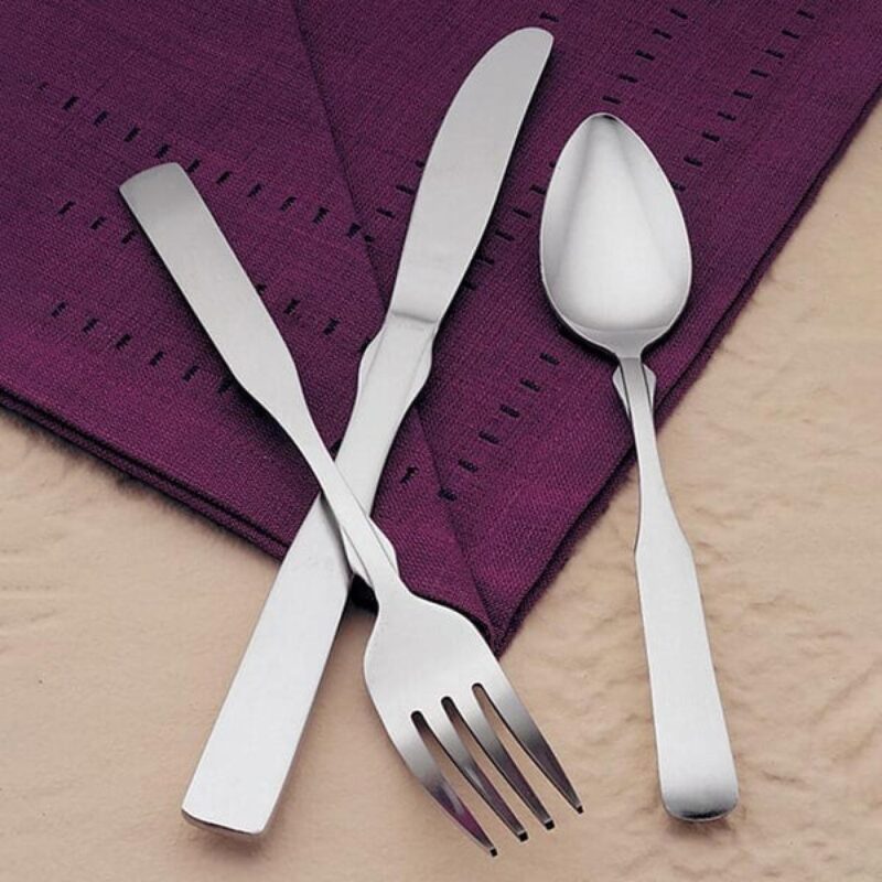 Libbey Brandware 138 5502 Salem 8 3/4" Heavy Dinner Knife - 1