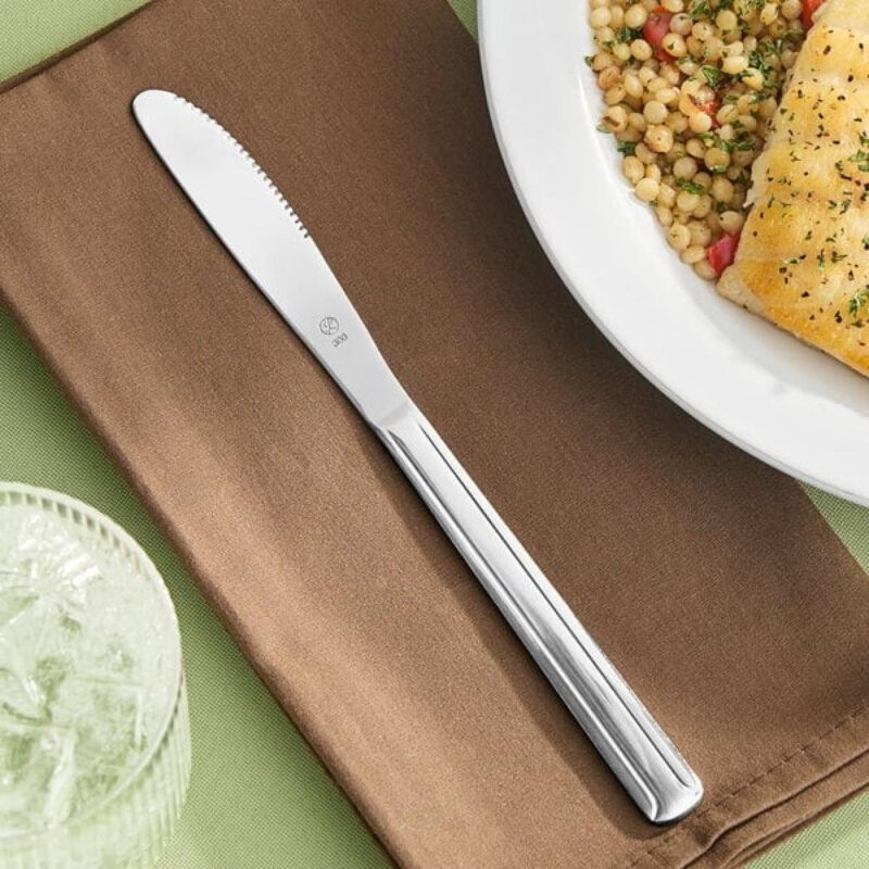 Libbey Brandware 147 5262 Dominion 8 3/8" Heavy Dinner Knife - 1