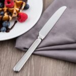 Libbey 213 5511 Baguette 8 Dessert Knife w/ Pinched Bolster - 1