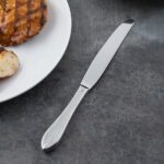Libbey 239 2702 Antique 9 5/8" Heavy Fluted Dinner Knife - 1